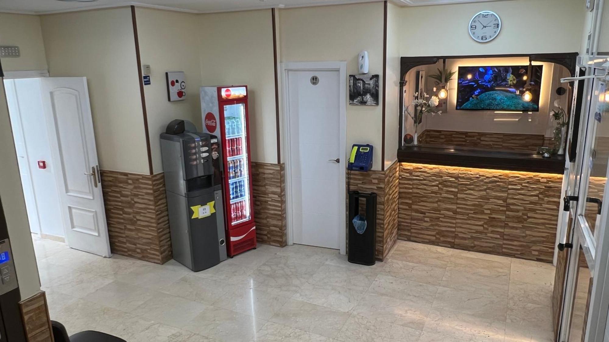 Hotel Cuatro Canos Alcalá de Henares Zewnętrze zdjęcie