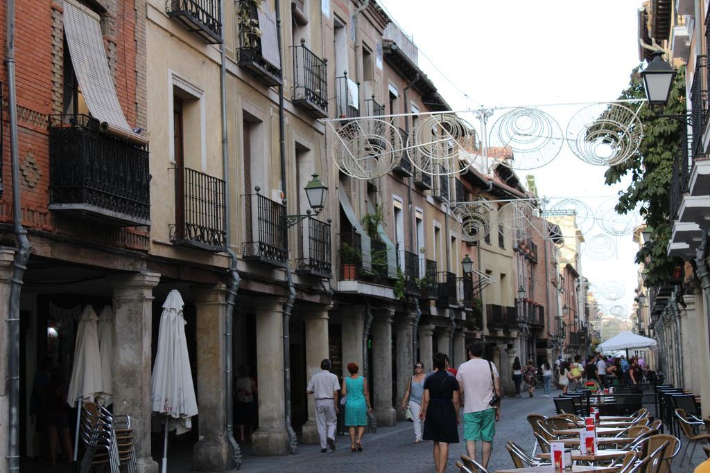 Hotel Cuatro Canos Alcalá de Henares Zewnętrze zdjęcie