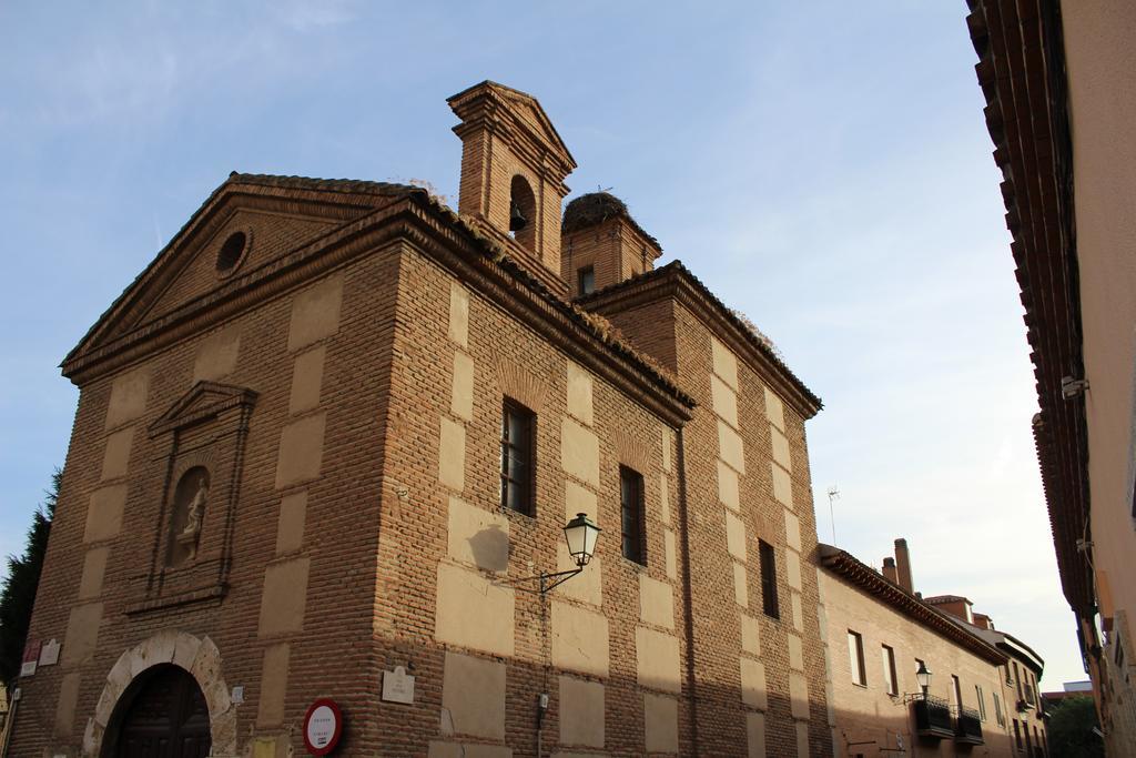 Hotel Cuatro Canos Alcalá de Henares Zewnętrze zdjęcie